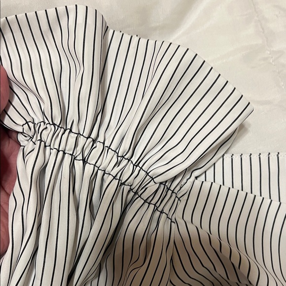 Lea & Viola Black and White Striped Off-Shoulder Blouse - Picture 8 of 10